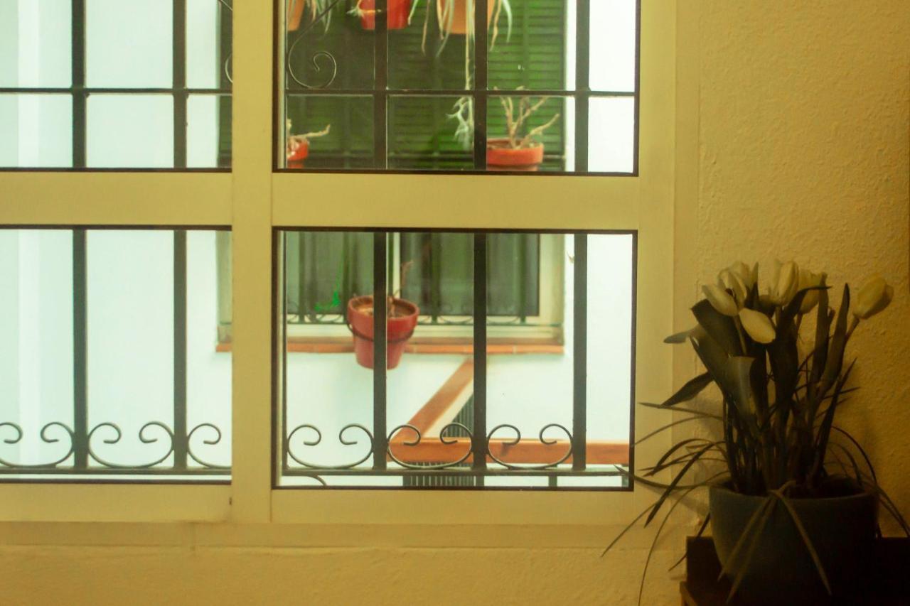 Comfortable In 65 M² With Balcony Apartamento Sevilla